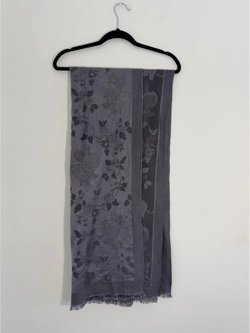 Petanu 50% Silk 50% Wool Gray Floral Jacquard Fringe Scarf Wrap Shawl 24x65